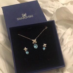 Swarovski aqua necklace and earring set